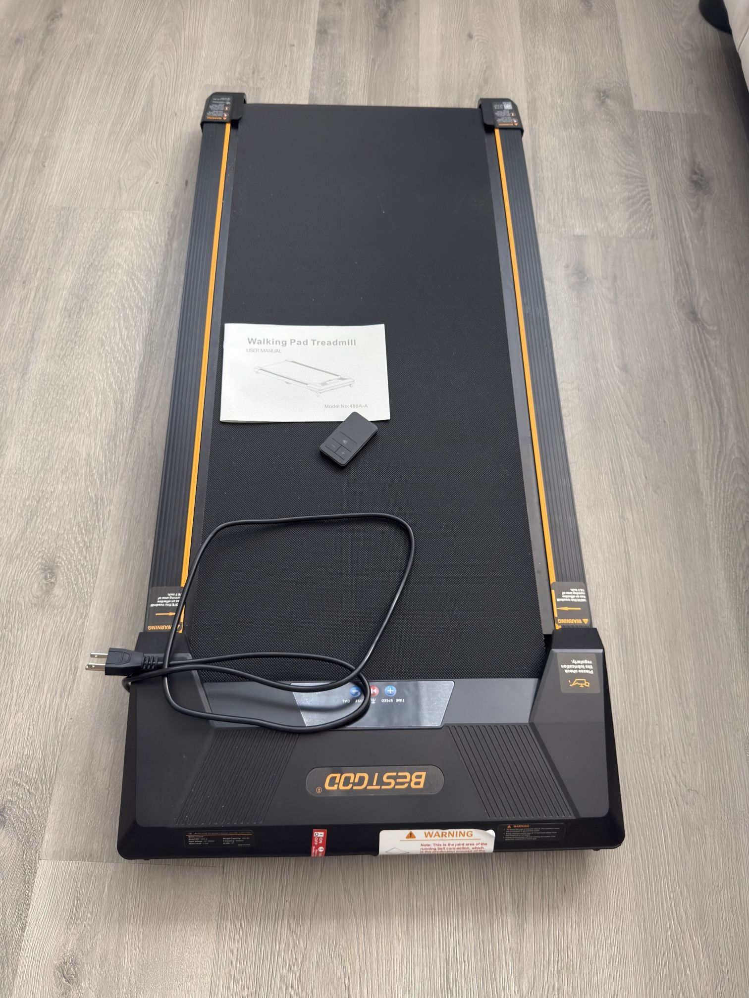 Walking Pad Treadmill With 5 Degrees Adjustable Incline 4 Mph Only Used Twice. Still Looks New