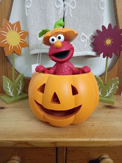 Super cute large Sesame Street Elmo Pumpkin Halloween Collectible