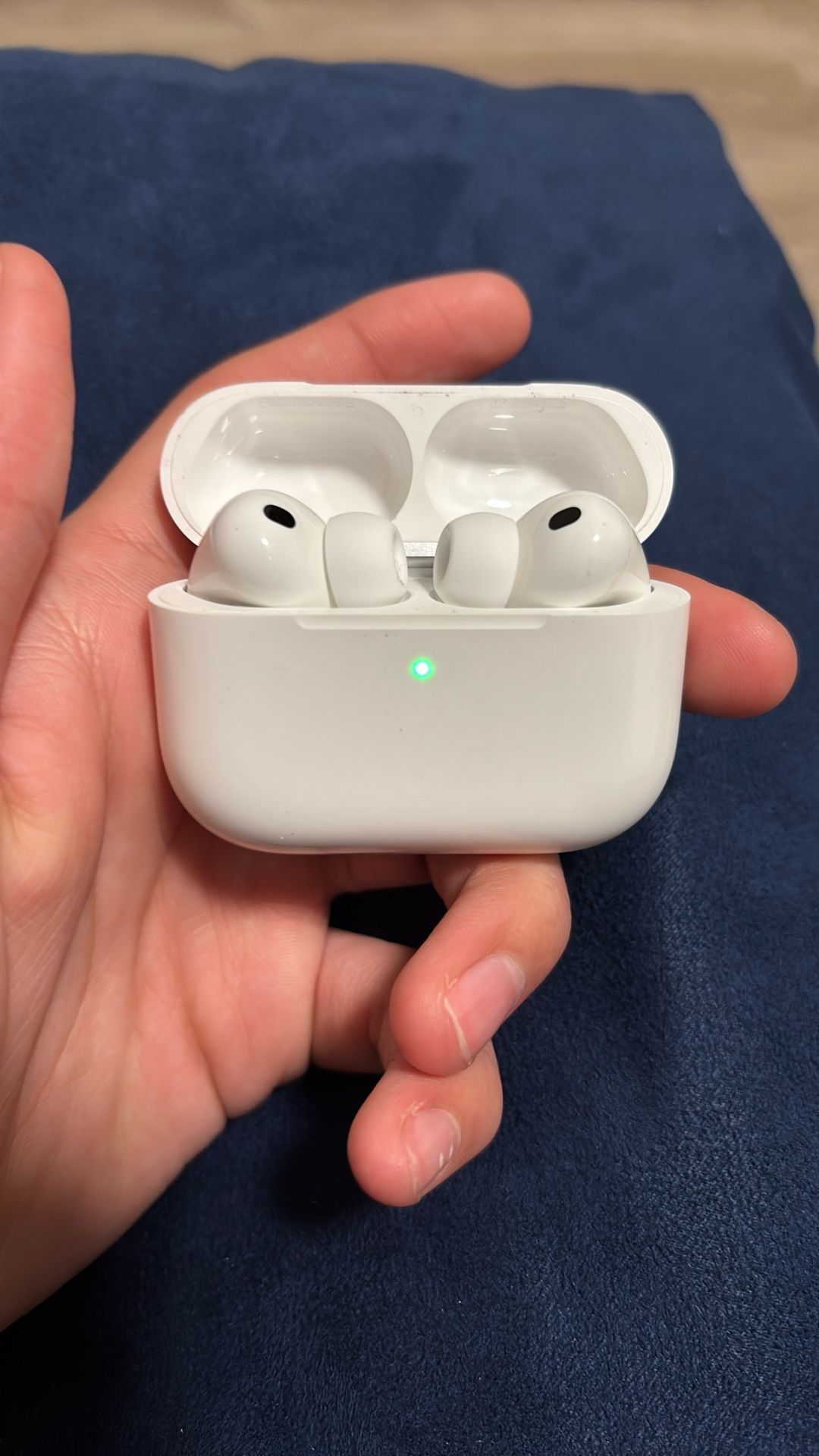 Airpods Pro 3 (look At Description)