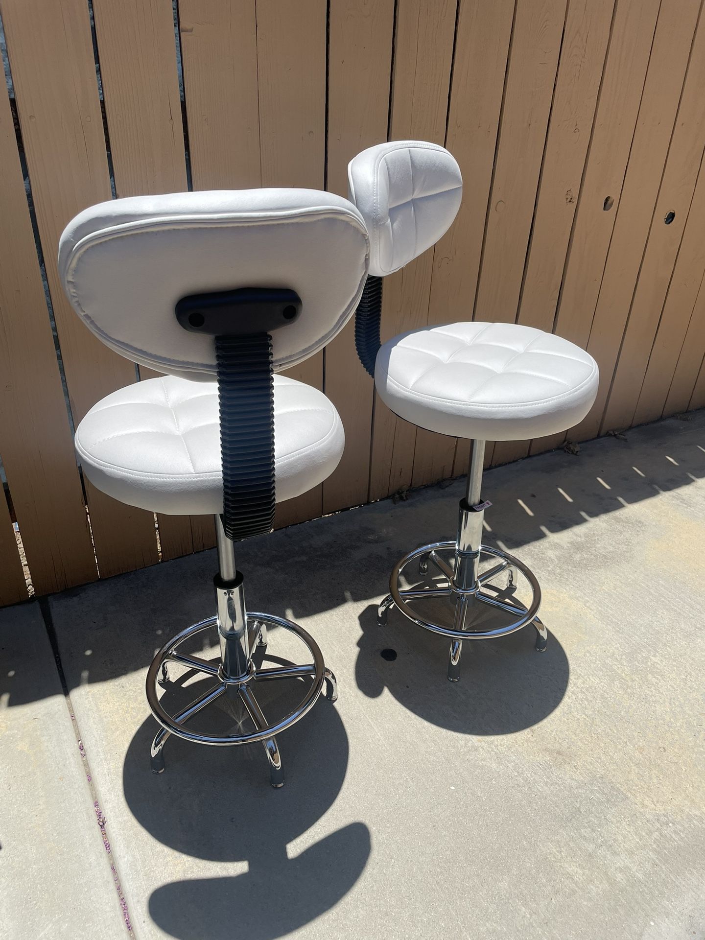 Stool (white)