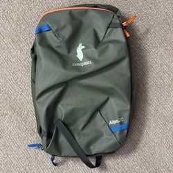 Cotopaxi Allpa 20L travel pack