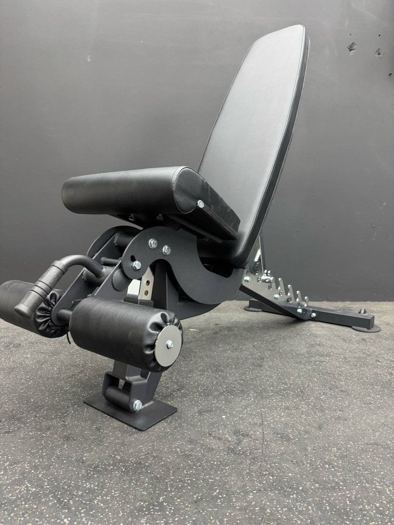 NEW EXERCISE COMMERCIAL ADJUSTABLE BENCH IN BOX - FREE DELIVERY