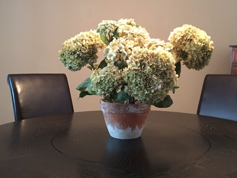 Artificial Flower Decor.