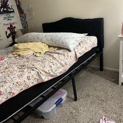 Queen Bed Fram