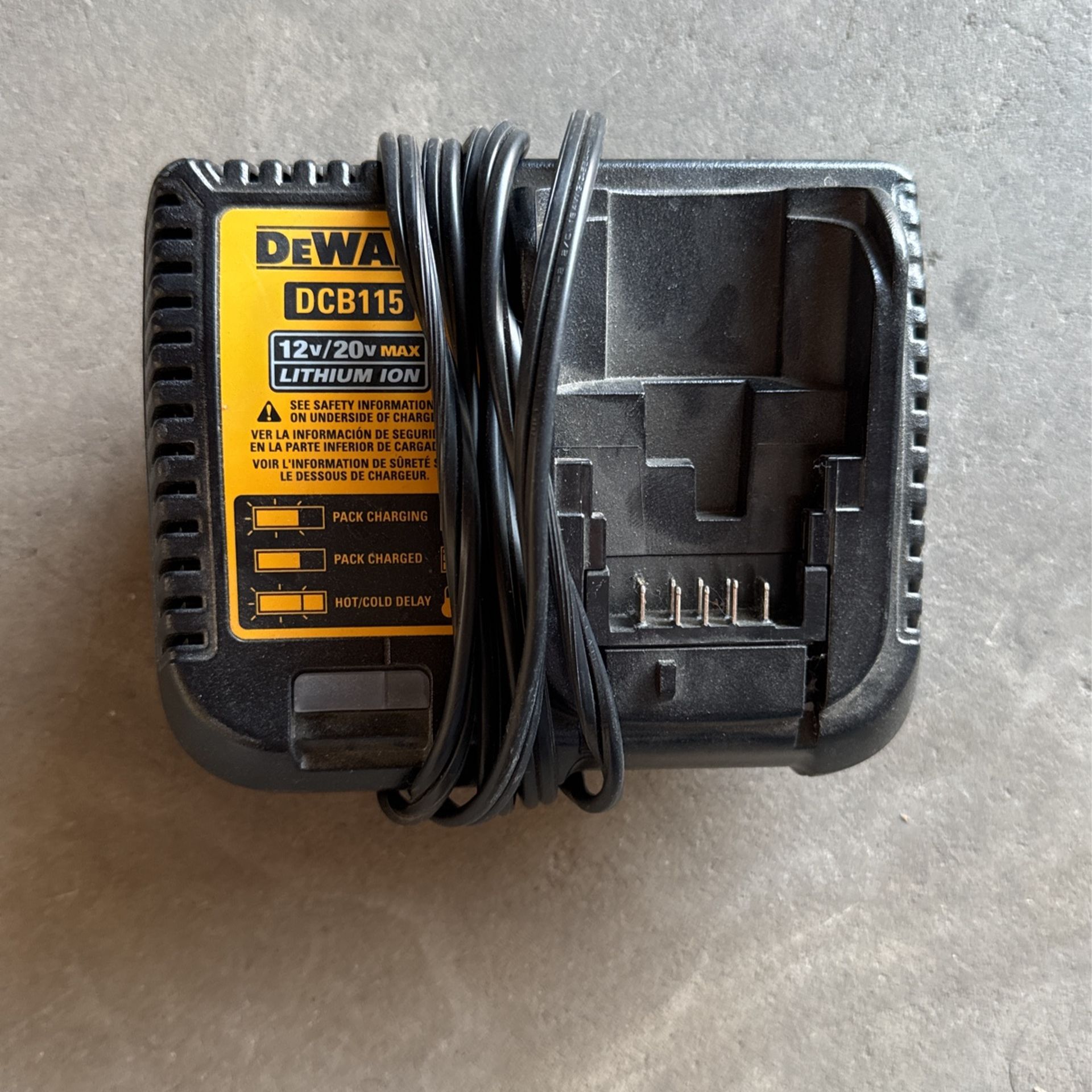 Dewalt 12v/20 V Max Charger
