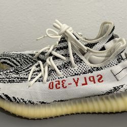 YEEZY 350 V2 ZEBRA