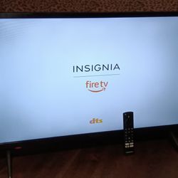 INSIGNIA 32 Inch LED / LCD Smart HD TV ( Fire TV Edition )