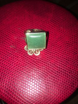 💎Silver ring with beautiful stone 🌹