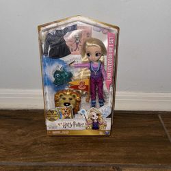 NEW The Wizarding World Harry Potter 8-inch Luna Lovegood Fashion Doll Gift Set