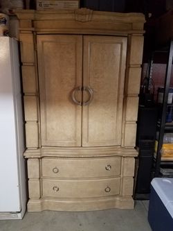 Armoire