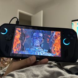 Brand New Condition 1tb Rog Ally X