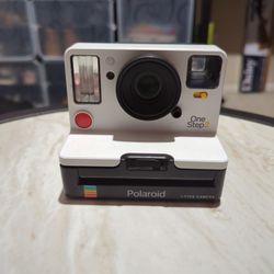 Polaroid Camera One Step 