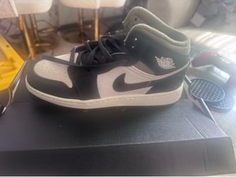 Air Jordan 1 MID SE (GS)