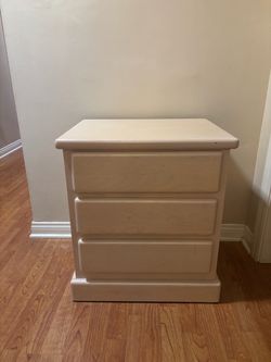 Italian Wood 3-Drawer Nightstand