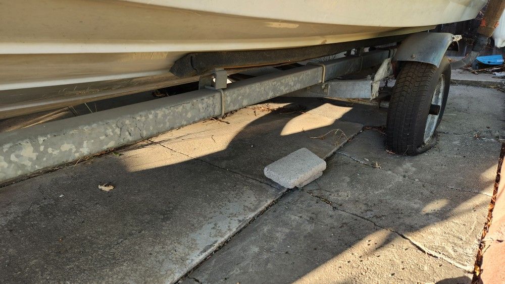 1985 Bayliner 16ft Boat Project