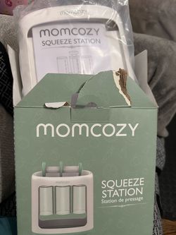 Momcozy Squeeze Station