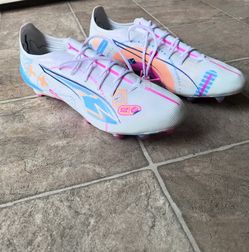 Puma Ultra 5 Ultimate Soccer Cleats