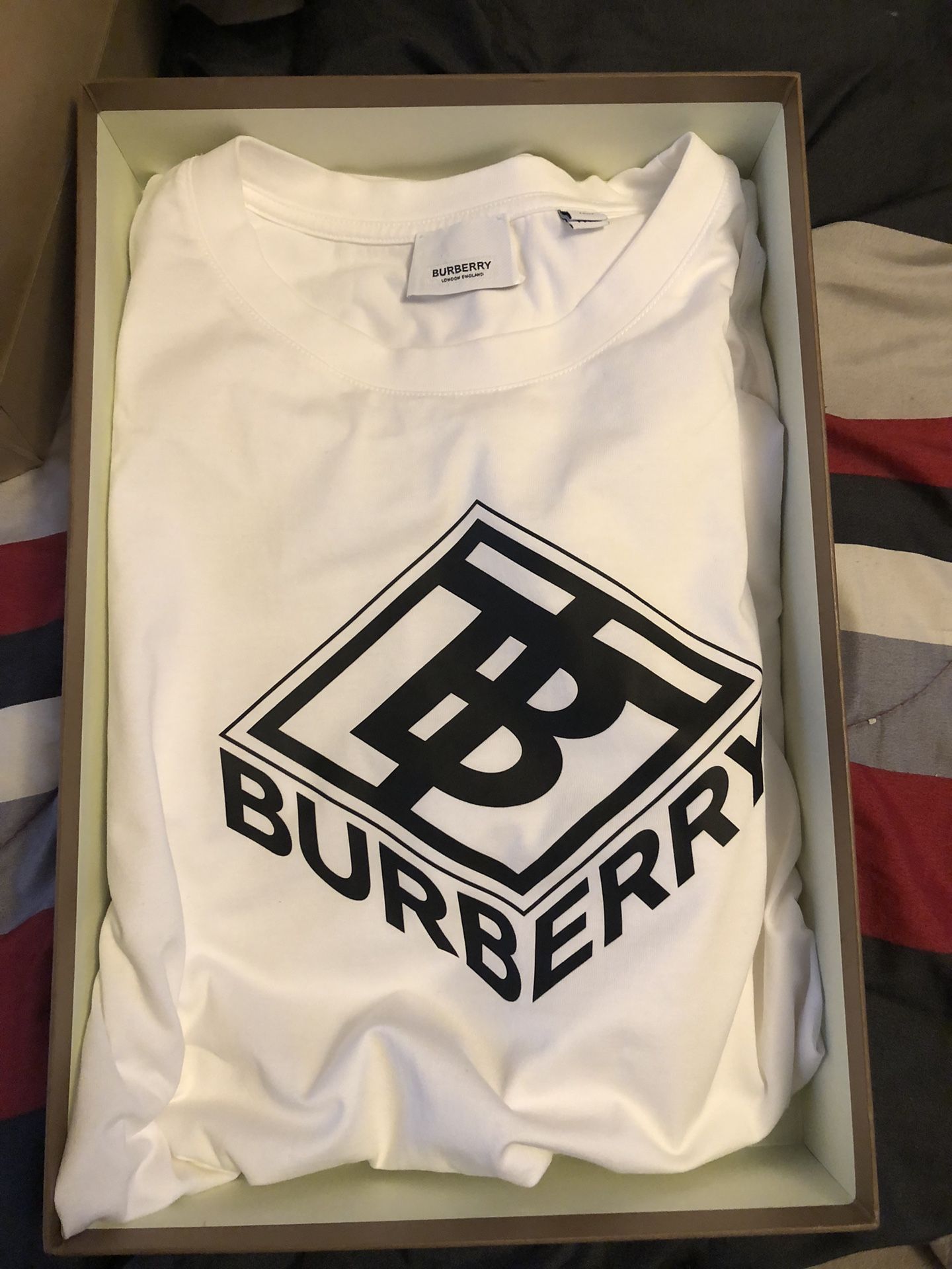 Burberry,All Products : American Fashion Style Bags On Sale