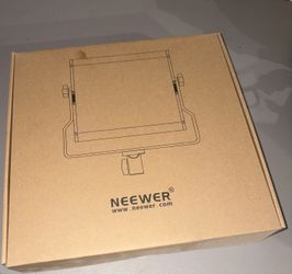 Neewer photography light model NL480
