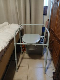 Bedside Potty, 3Walkers,Raised toilet seat