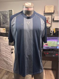 NIKE Soccer Men’s X-Large T Shirt Training Vintag Blue Striped Center Swoosh