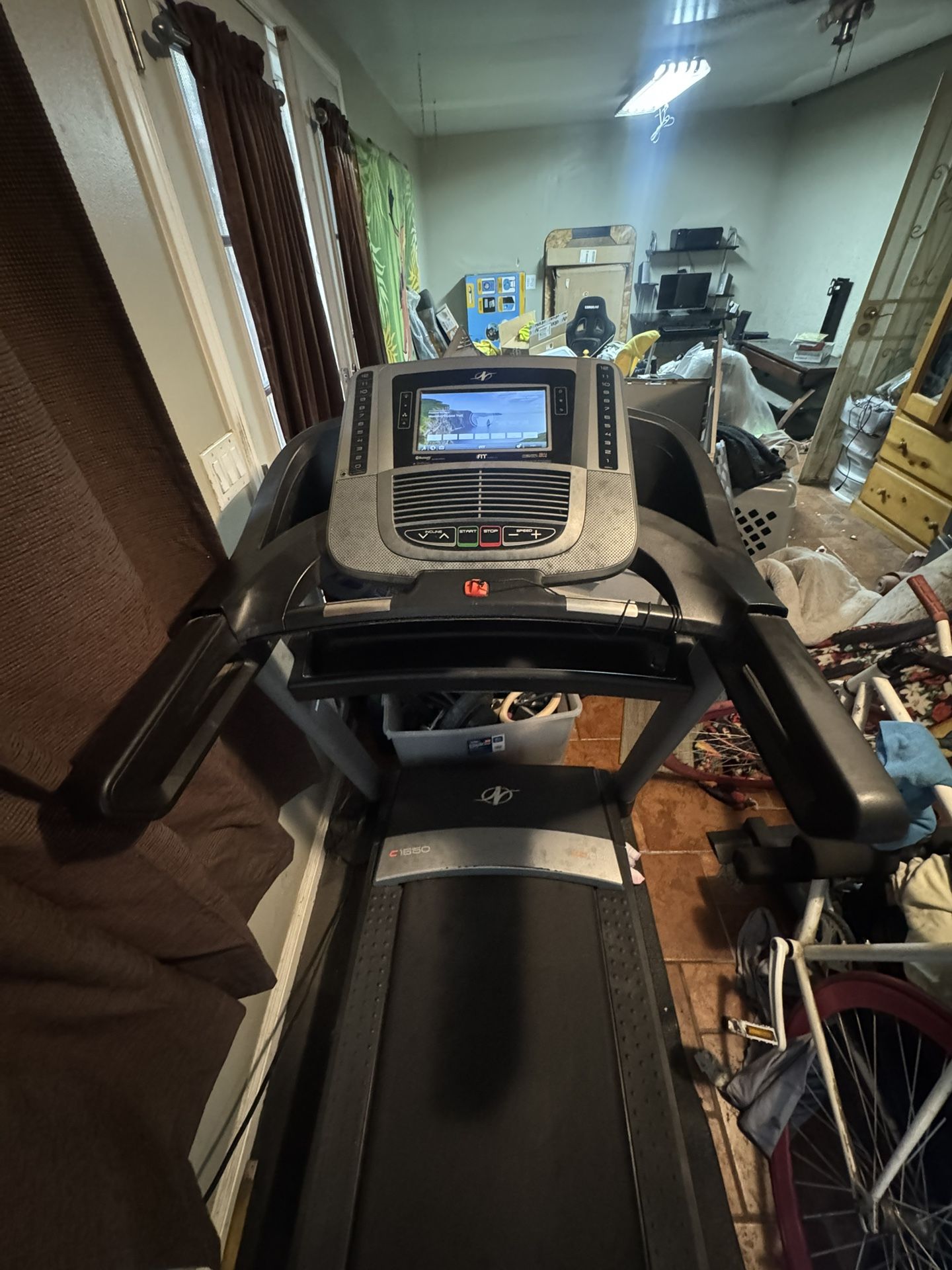 Nordictrack treadmill c1650 CHP with iFit programming