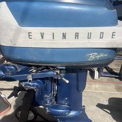 Out board motor evinrude 25