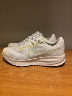 Nike men’s running shoes