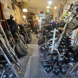 SELLING WEIGHTS  : RUBBER & STEEL DUMBBELLS /OLYMPIC  & STANDARD SIZE PLATES /  BUMPER  PLATES  &  5 FOOT  / 6 FOOT /  7 FOOT  BARBELL  BARS &  EZ  CU