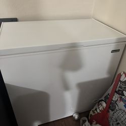 Freezer Magic Chef