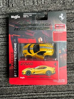 Maisto Speed Icons Yellow Ferrari 812 Competizione | Brand New | Movable Doors