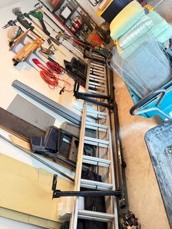32ft Warner Ladder