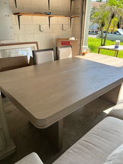 Kitchen table