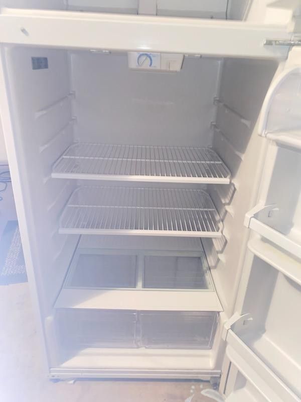 Fridge for Sale in Wilmer, TX OfferUp