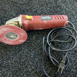 Chicago Electric Power Tools 4-1/2" 5 Amp Angle Grinder 60372