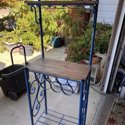 Freestanding Wine Bakers Rack w/ Wine Storage