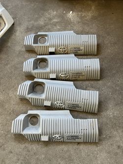 Prius Prius Plug In Prius v Engine Cover
