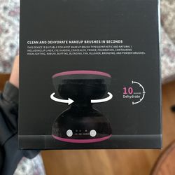 Makeup Brush Cleaner