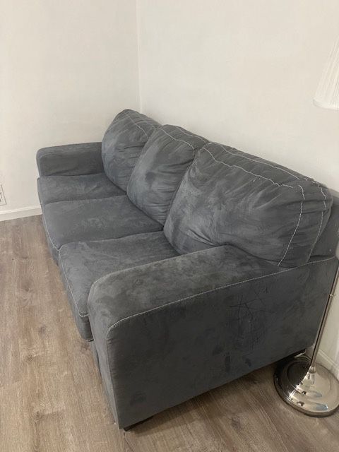 Free Sofa