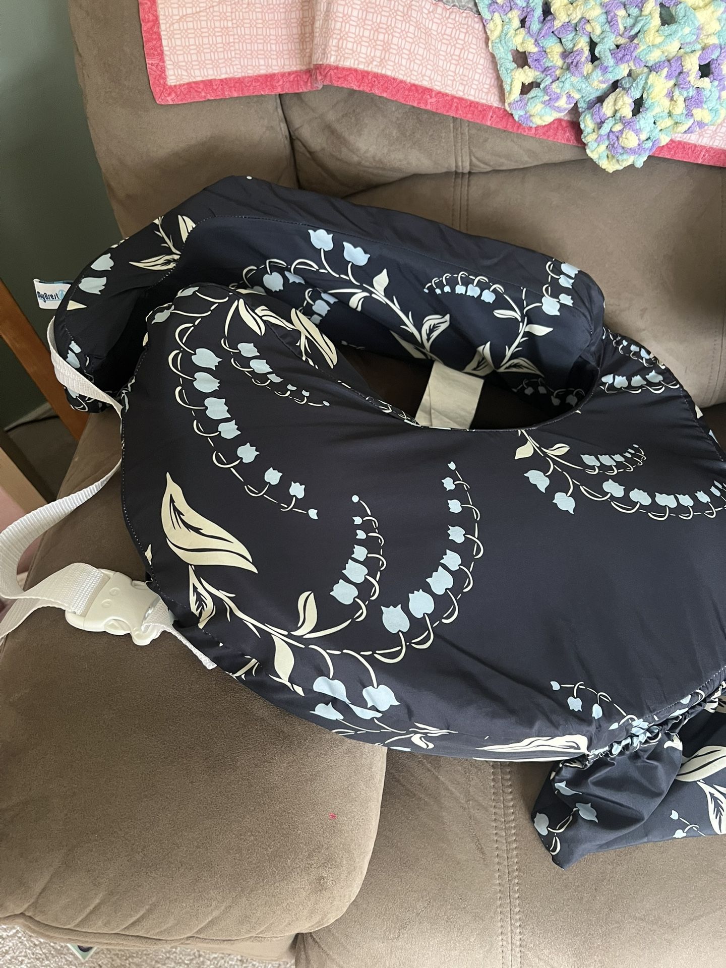 “my Breast Friend Pillow”