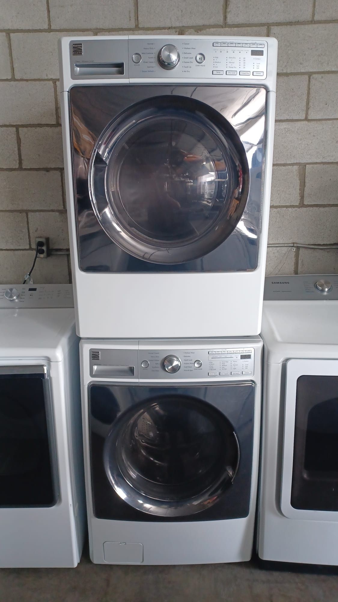 Kenmore washer and gas dryer front load excellent working condition $750 FREE DELIVERY and installation. 