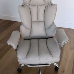 Office chair barely used