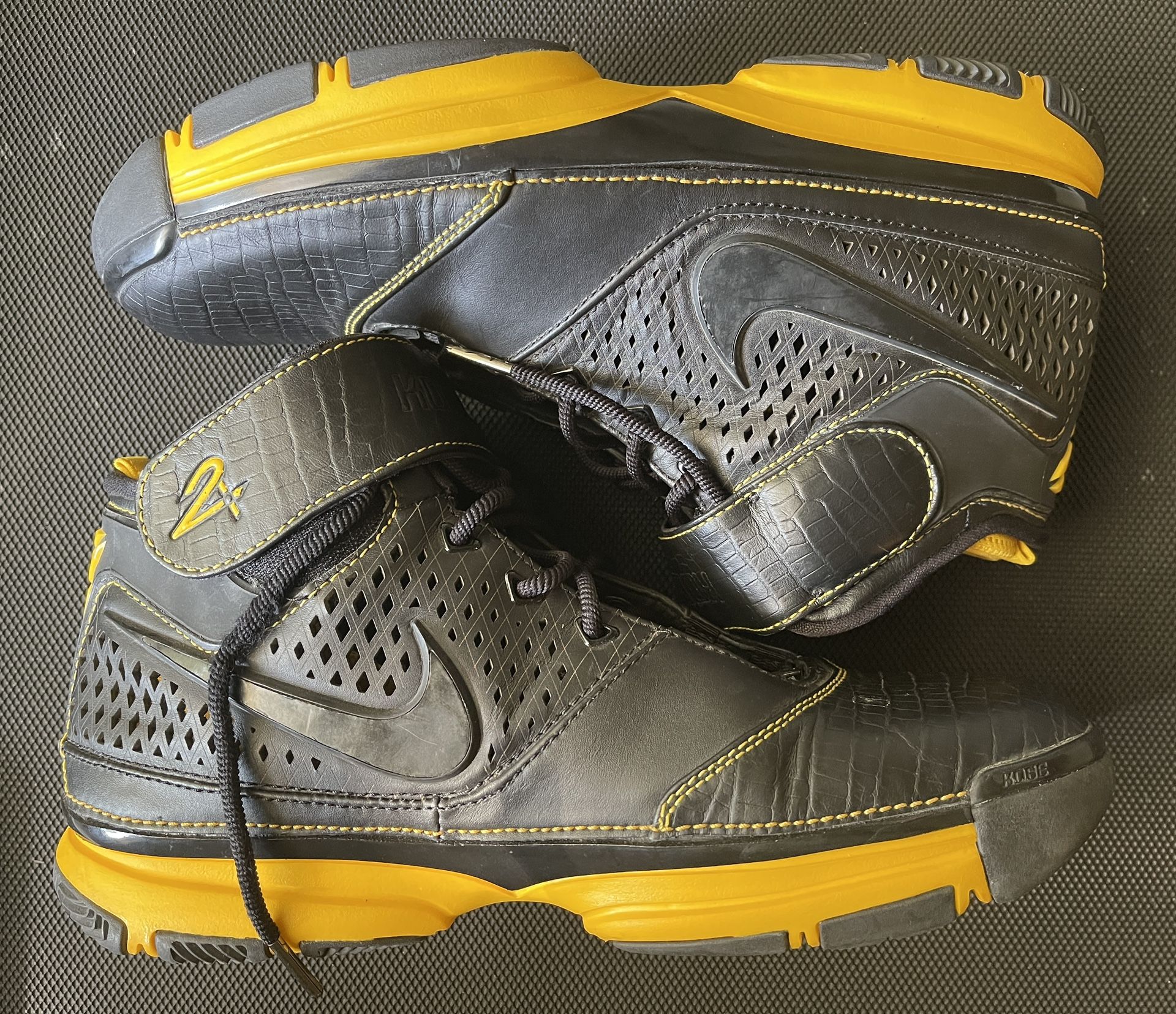Size 11.5 Men Nike Zoom Kobe 2 Il CARPE DIEM Lakers Away Yellow 