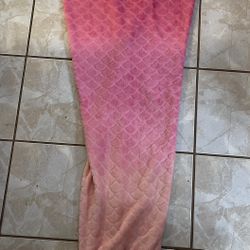 Mermaid Tail Blanket 