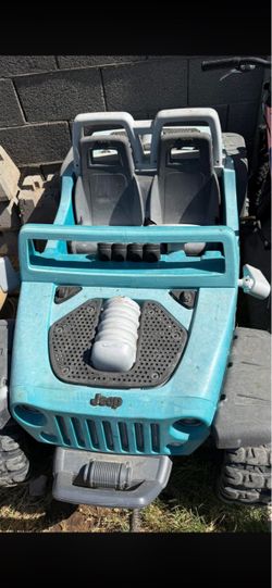 Power Wheels Jeep Wrangler Rubicon (needs repair)