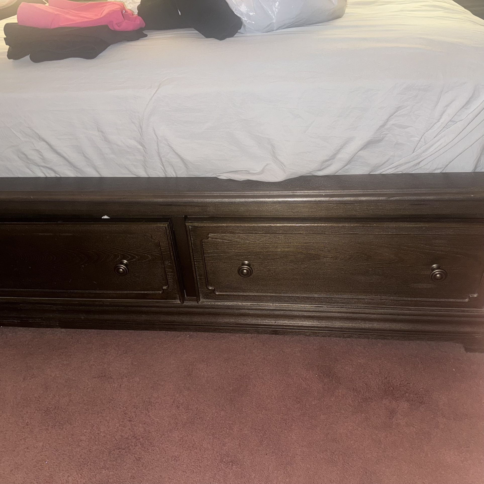 7 Pc Plus Two Lamps Bedroom Set