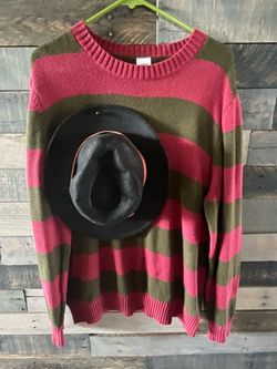 Freddy Krueger size L “A nightmare on Elm street” costume (sweater and hat)