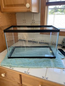 10 Gallon Fish Tank with Lid,Light,Filter, and Heater