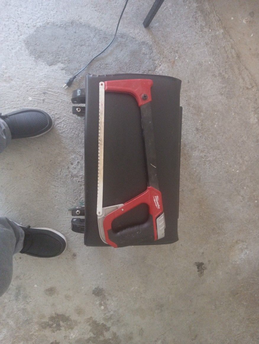 12-in Milwaukee Tension Hacksaw