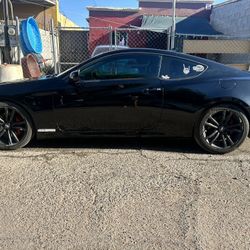 2011 Hyundai Genesis Coupe